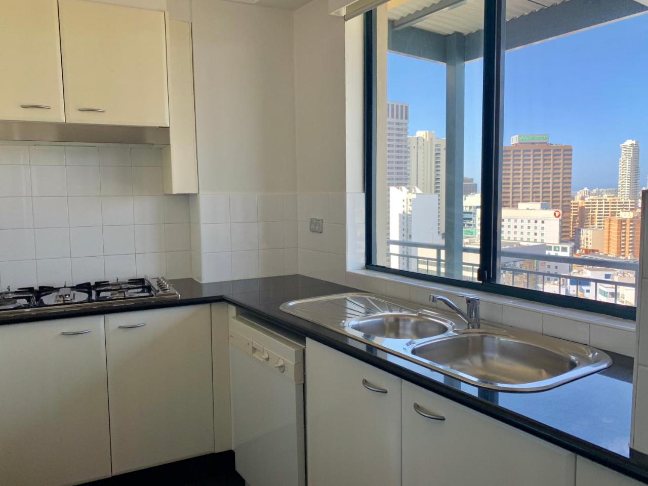 Castle Serviced Apartments Сидней Экстерьер фото