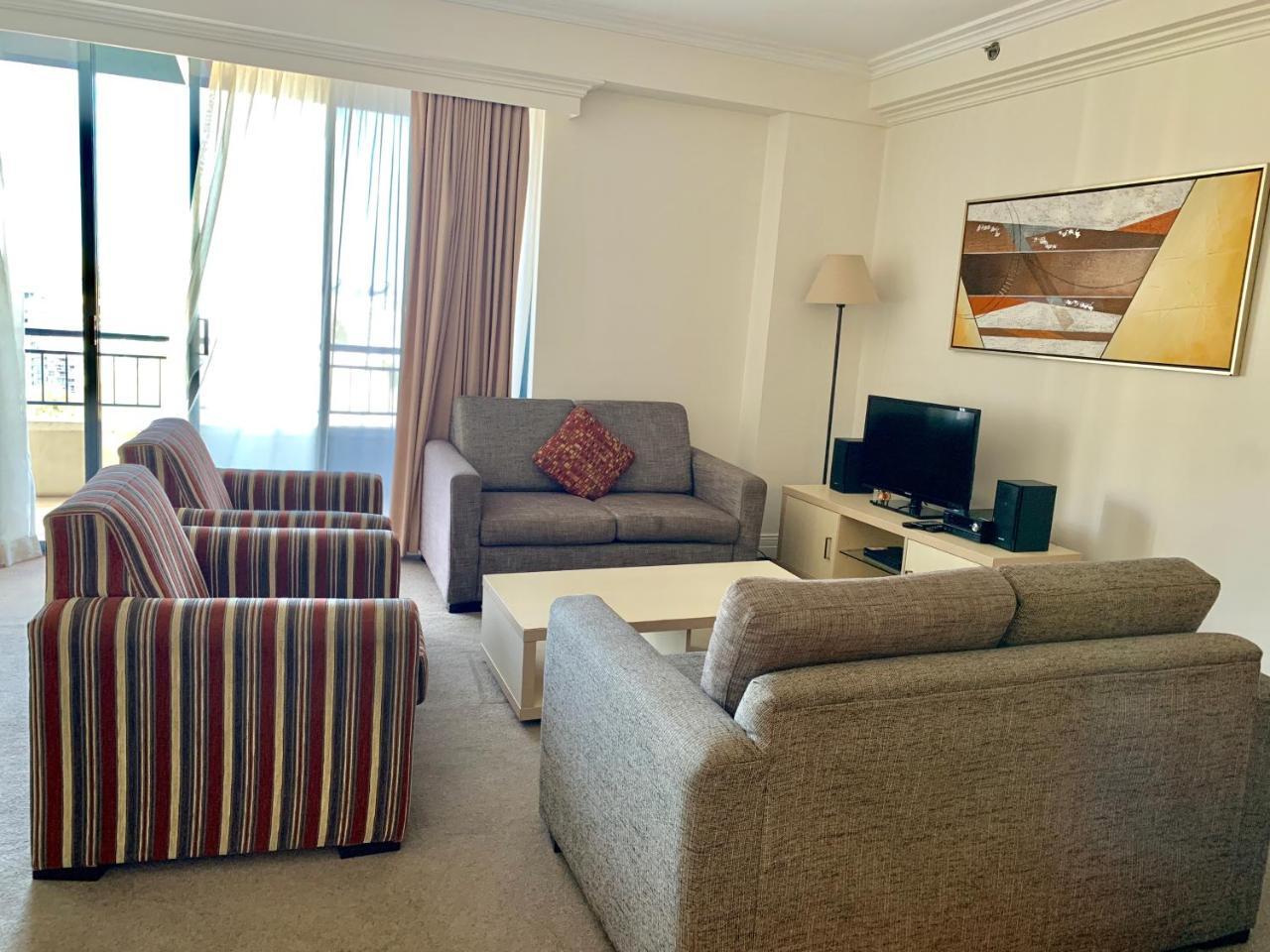 Castle Serviced Apartments Сидней Экстерьер фото