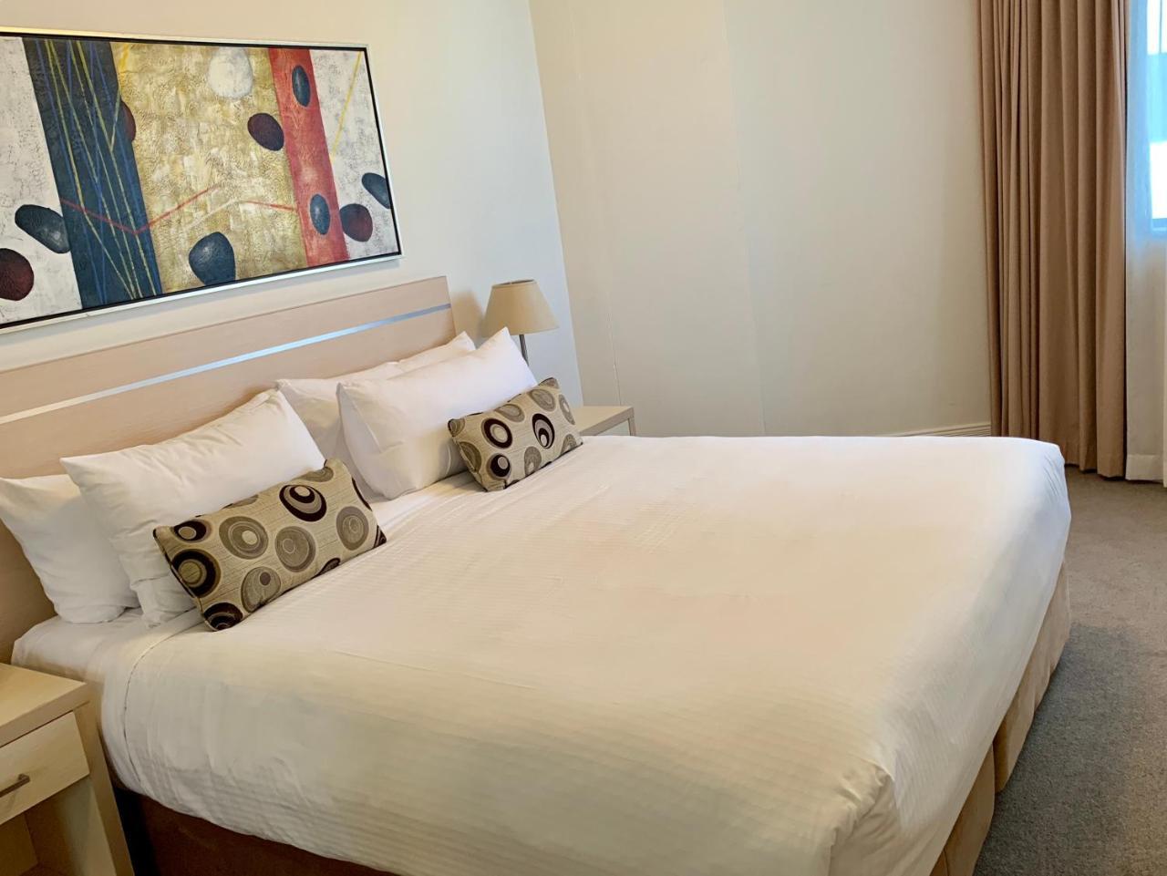 Castle Serviced Apartments Сидней Экстерьер фото